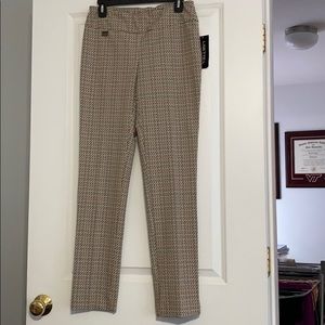 New with tags ankle length pants